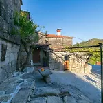 A Casa Do Ferreiro بيت للعطل *